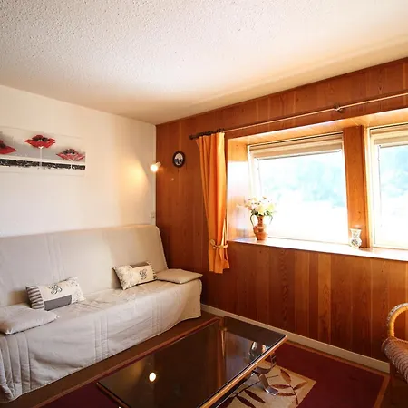 F2 De 38m² Au Pied Des Pistes Du Mont-dore, 6 Couchages, Local A Skis - Fr-1-415-115 *