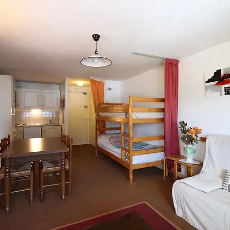 Apartament F2 De 38m² Au Pied Des Pistes Du Mont-dore, 6 Couchages, Local A Skis - Fr-1-415-115